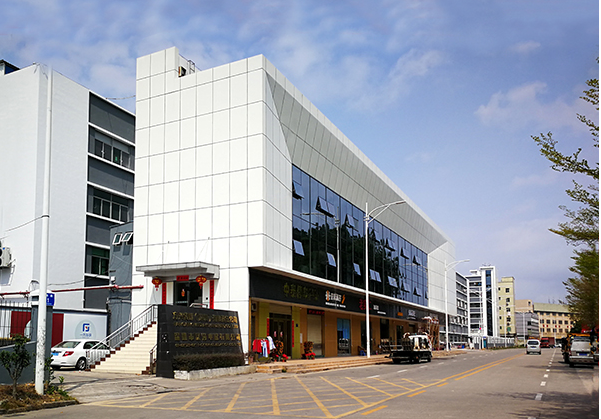 胡市镇住宅公寓幕墙修缮